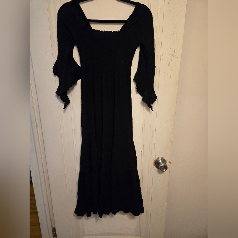 Black dress great for ren faire or fantasy clothing